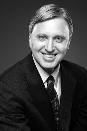 Meet Tom Standish: Shareholder, Jolley Urga Wirth Woodbury & Standish Attorneys at Law