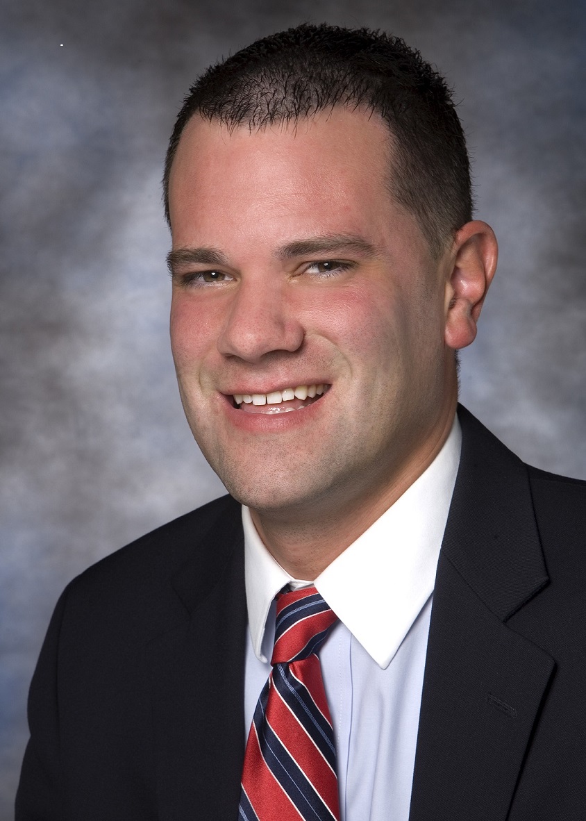Nevada State Bank has named Andrew Chewning retail market sales manager.