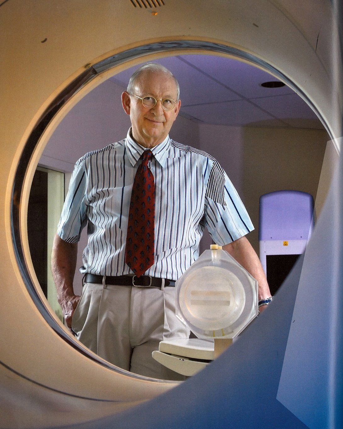 Desert Radiologists' Dr. Paul Bandt has received the Healthcare Heroes Lifetime Achievement Award.
