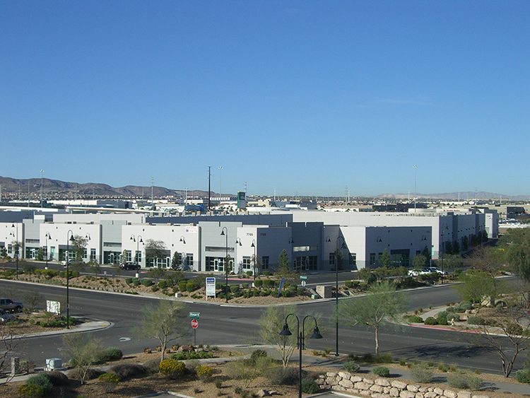 7705-Commercial-Way