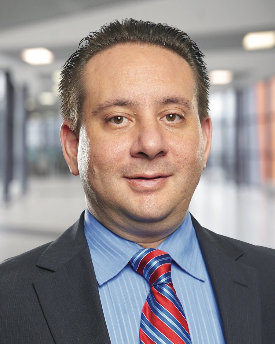 De Castroverde Law Group is pleased to announce accomplished local attorney Carlos Blumberg has joined the firm.