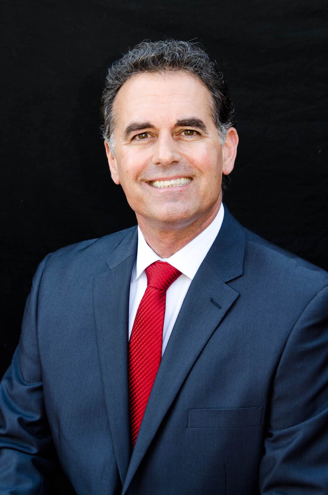 The Tarkanian Professional Center announced that its plaza of retail and Class A professional office buildings will be 100 percent leased as of August 1.