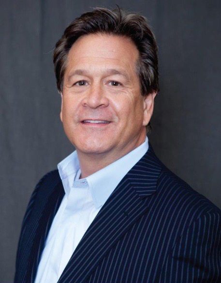 Bill Paredes, Executive Vice President, at Bank of Nevada is among the successful graduates of Leadership Las Vegas, Class of 2017.