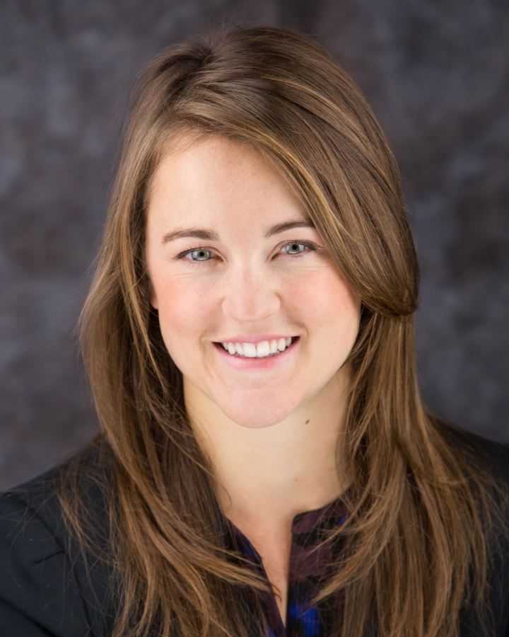 Dickson Commercial Group (DCG) congratulates Lindy Deller on receiving the 2018 NAIOP Volunteer Of The Year Award, a nationwide award for outstanding commitment to the organization.