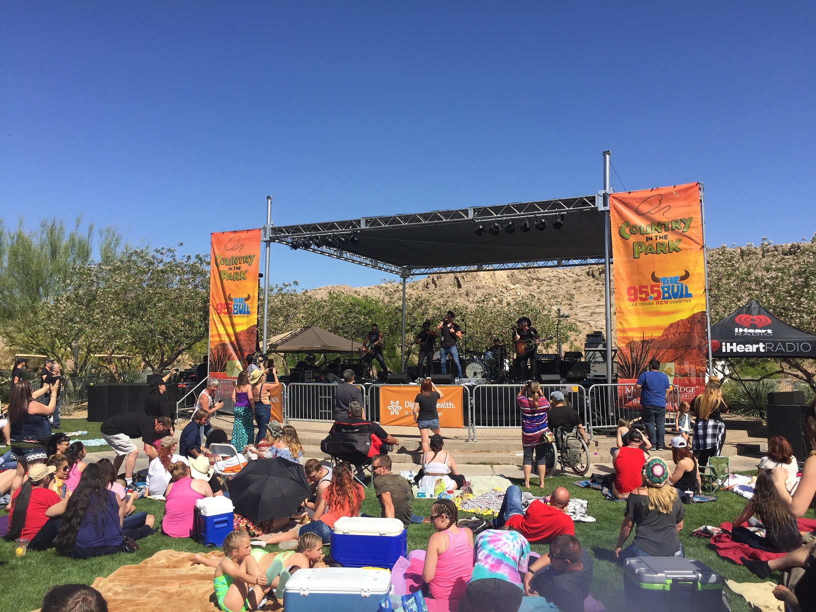 Country in the Park returns to the Mountain’s Edge Master Planned Community with another great slate led by country star Jerrod Niemann with American Idol winner Trent Harmon, up-and-comer Ben Rue and local favorite Thrillbilly Deluxe.