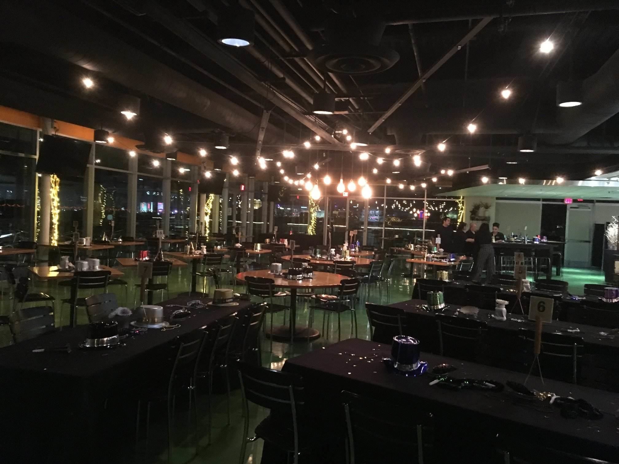 Divine Cafe at night