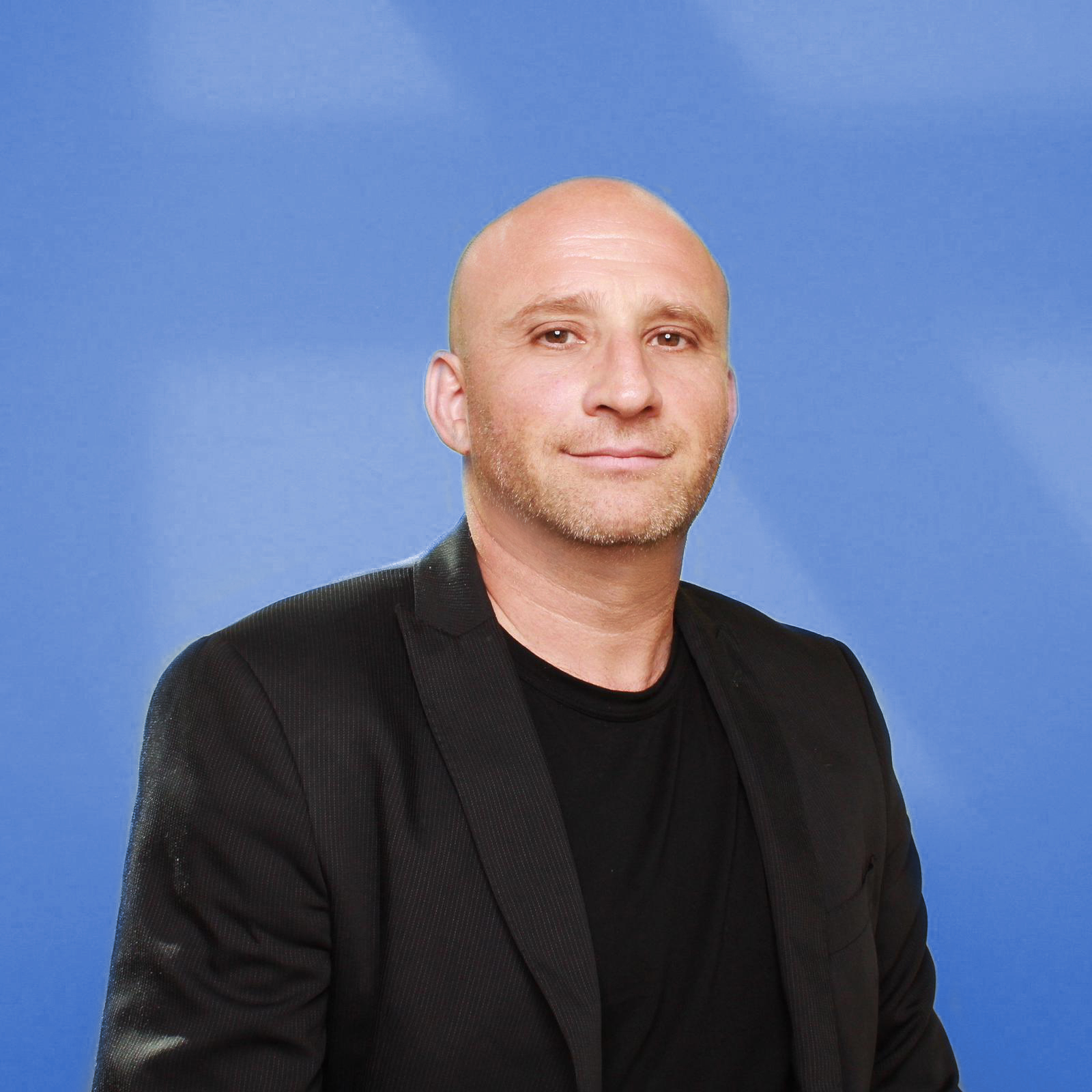 Daniel headshot