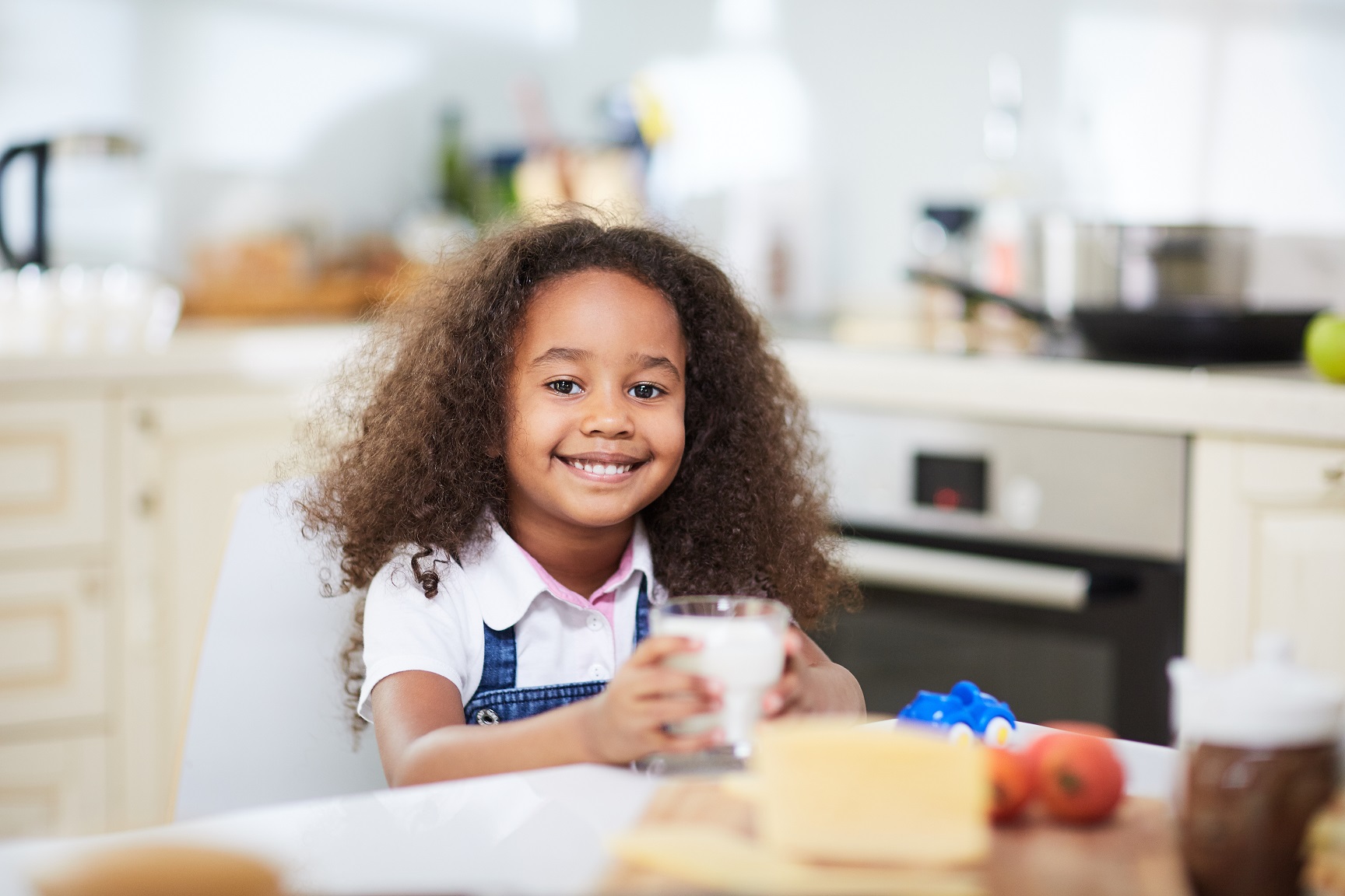 Children perform better in school with proper nutrition. Help Serving Our Kids feed hungry kids. 508833400 sm