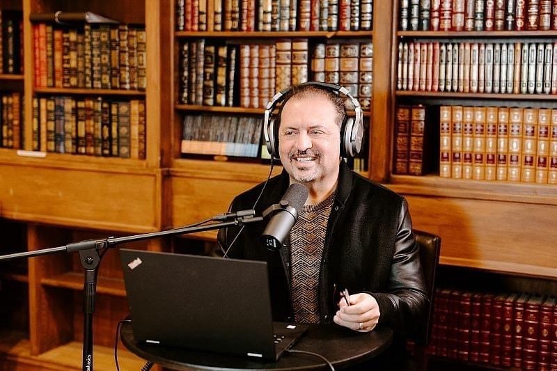 Dr. Jonathan Baktari