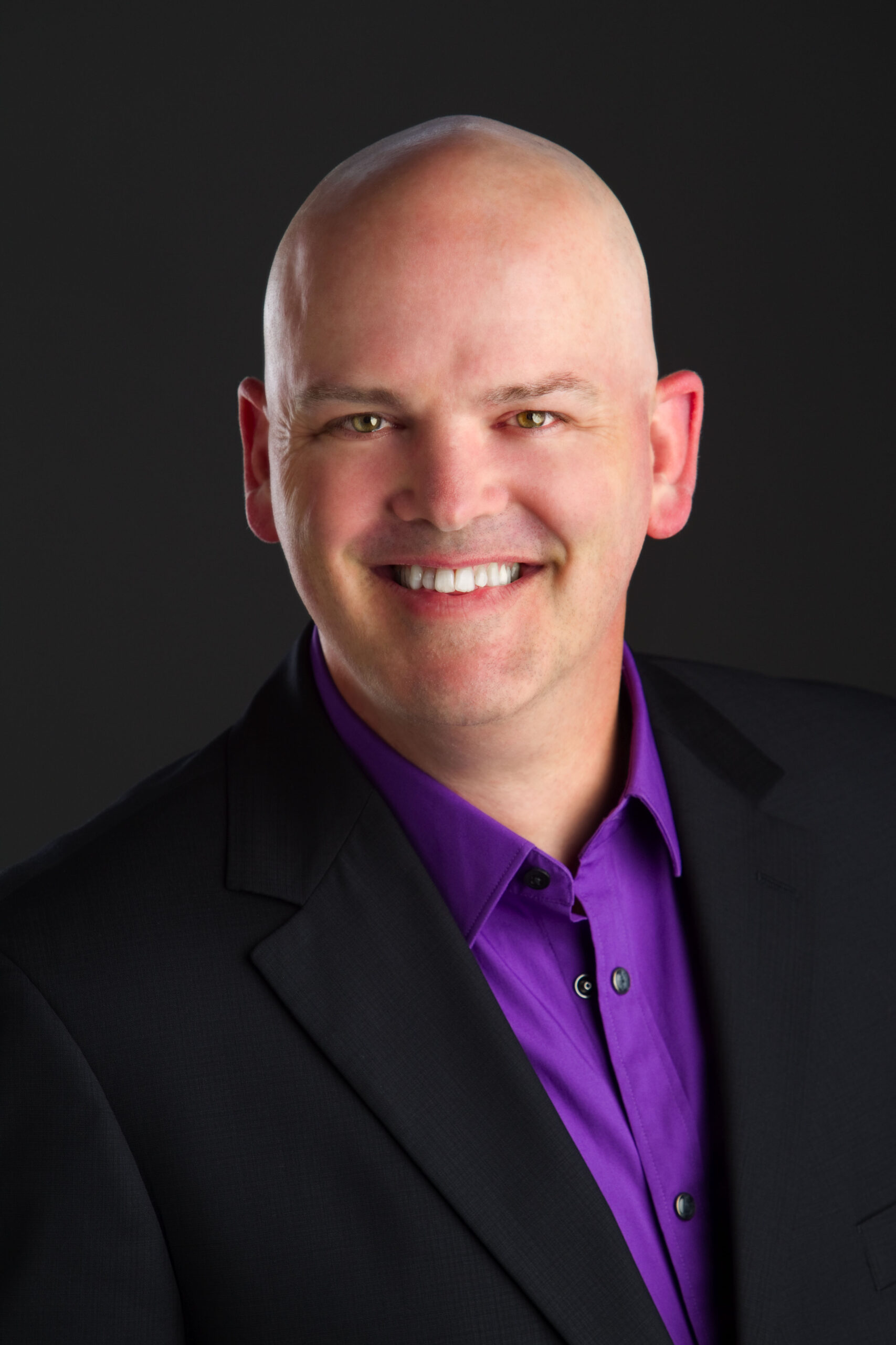Chet_Headshot_1-2039372f