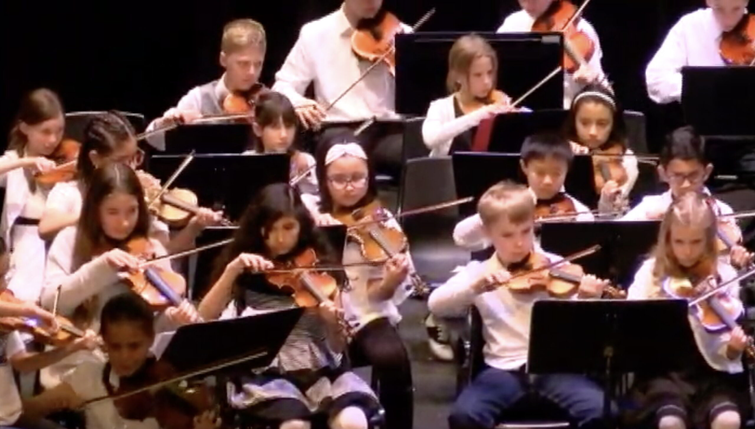 191203_Youth_Strings_w_beginners-8030c70a