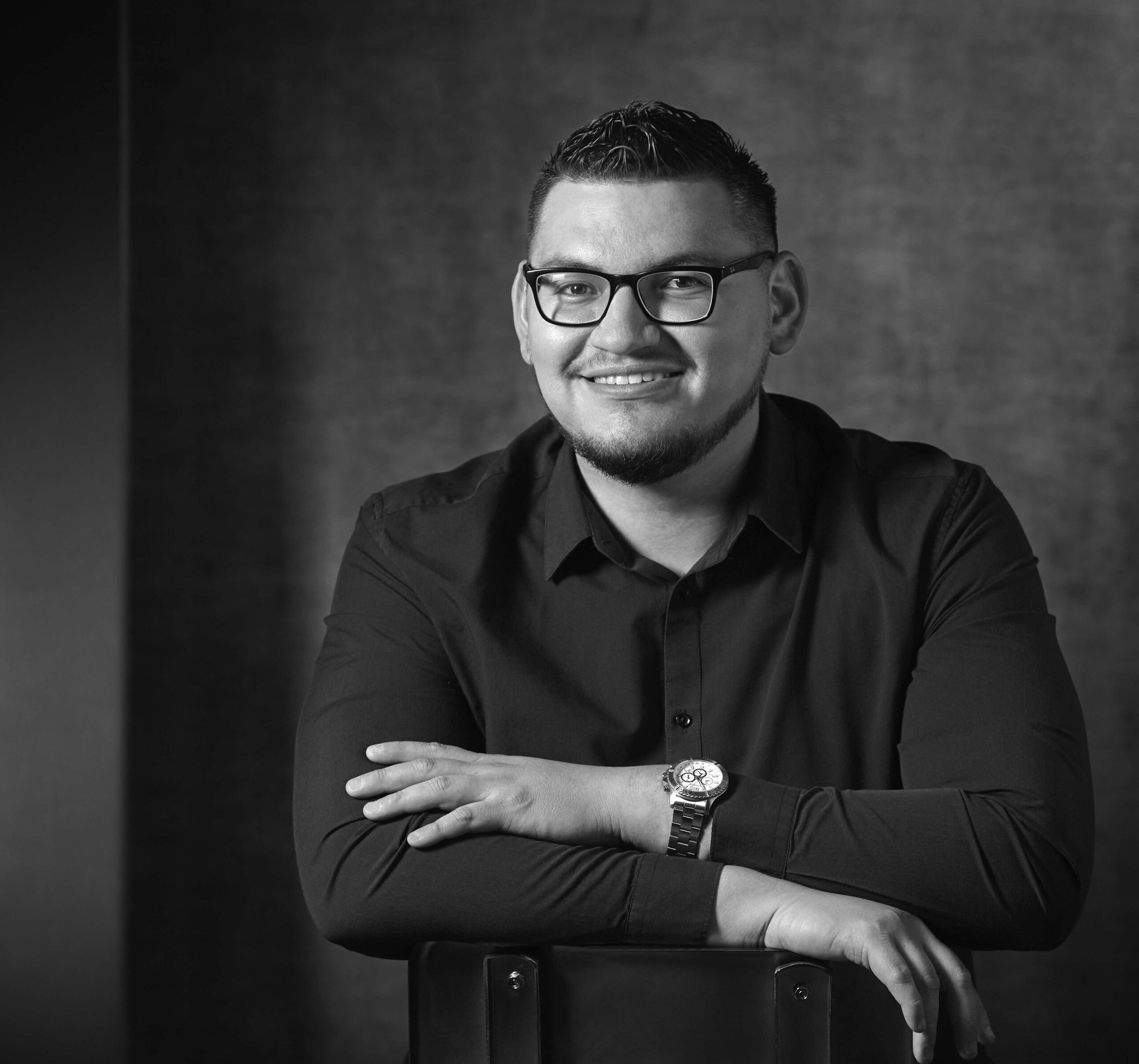 Jeff Sarmiento headshot-079d1100