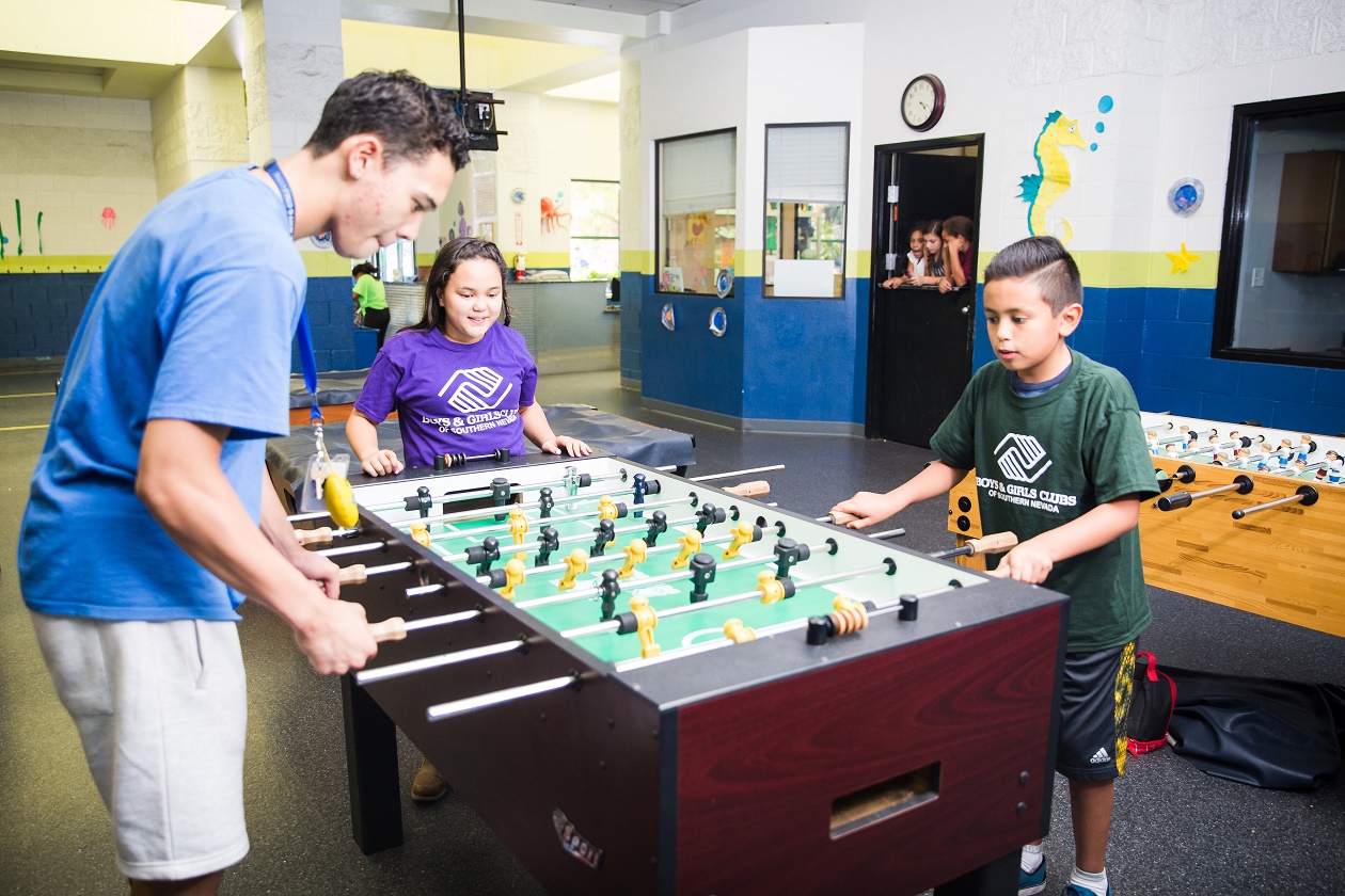 Youth and Staff Playing Foosball_BGCSNV sm-fbafb648