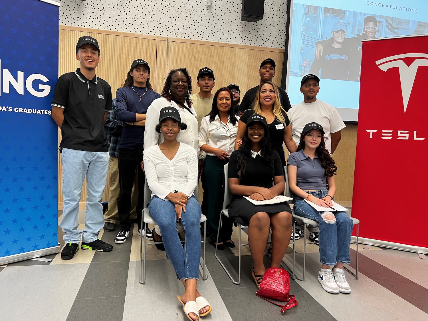 J4NG 6th Cohort with J4NG Staff-88c74dcc