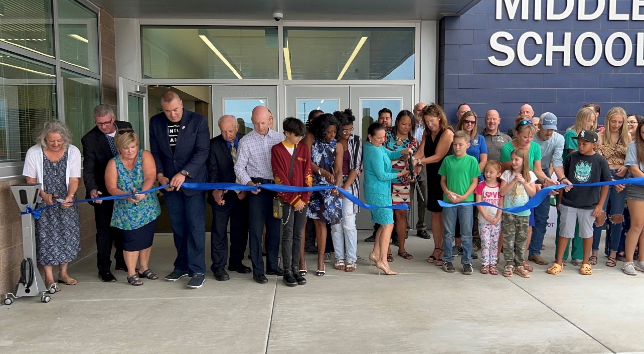 O'Brien Ribbon Cutting -c8ea51a0