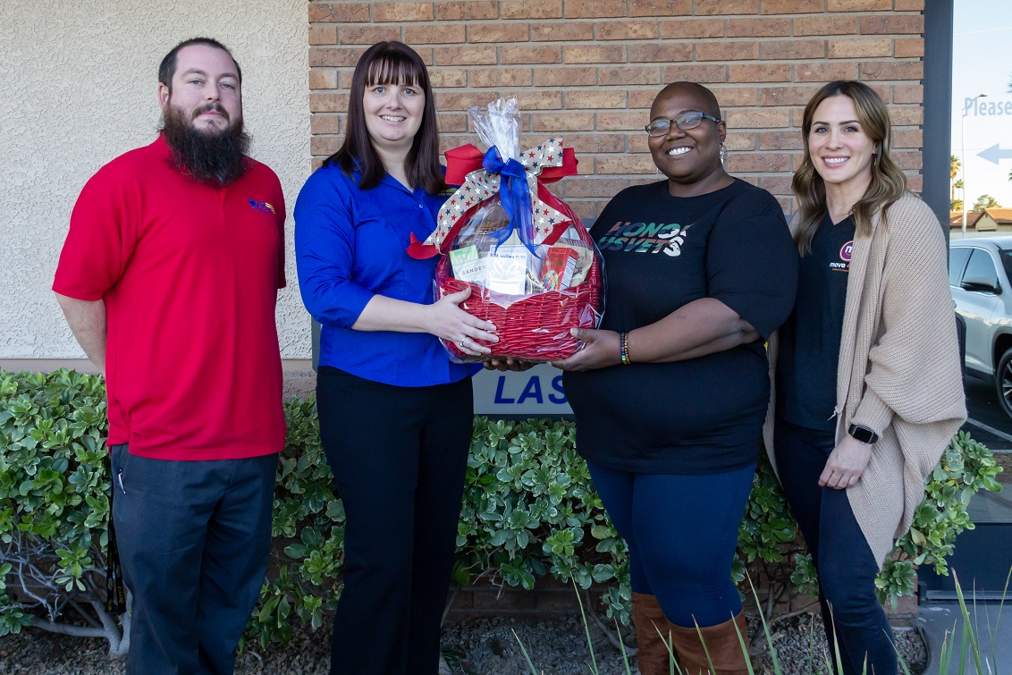 Move 4 Less Community Smiles winners presentation to U.S.VETS - Las Vegas sm-225cc53a